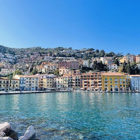 Villa Maddy House - 50 Mt Dal Mare à Porto Santo Stefano  Extérieur photo