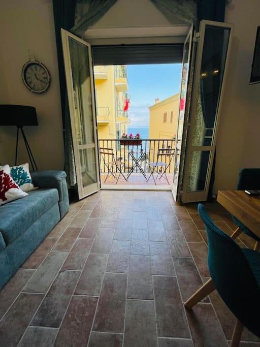 Villa Maddy House - 50 Mt Dal Mare à Porto Santo Stefano  Extérieur photo