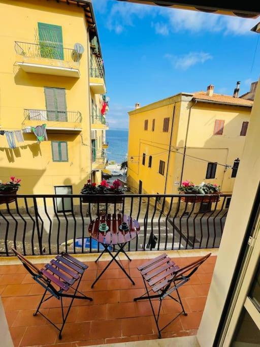 Villa Maddy House - 50 Mt Dal Mare à Porto Santo Stefano  Extérieur photo