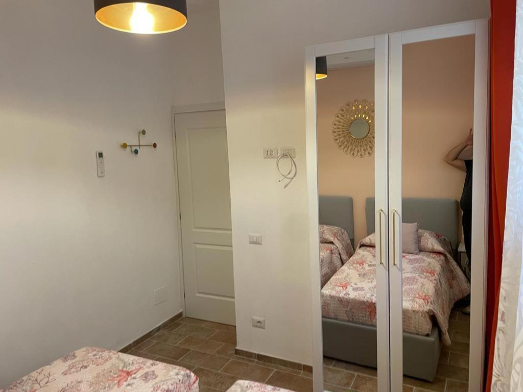 Villa Maddy House - 50 Mt Dal Mare à Porto Santo Stefano  Extérieur photo